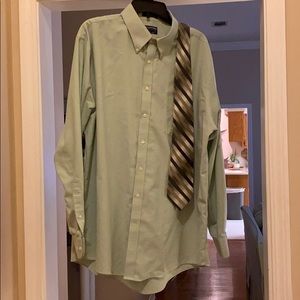 Men’s Stafford Oxford long sleeve dress shirt